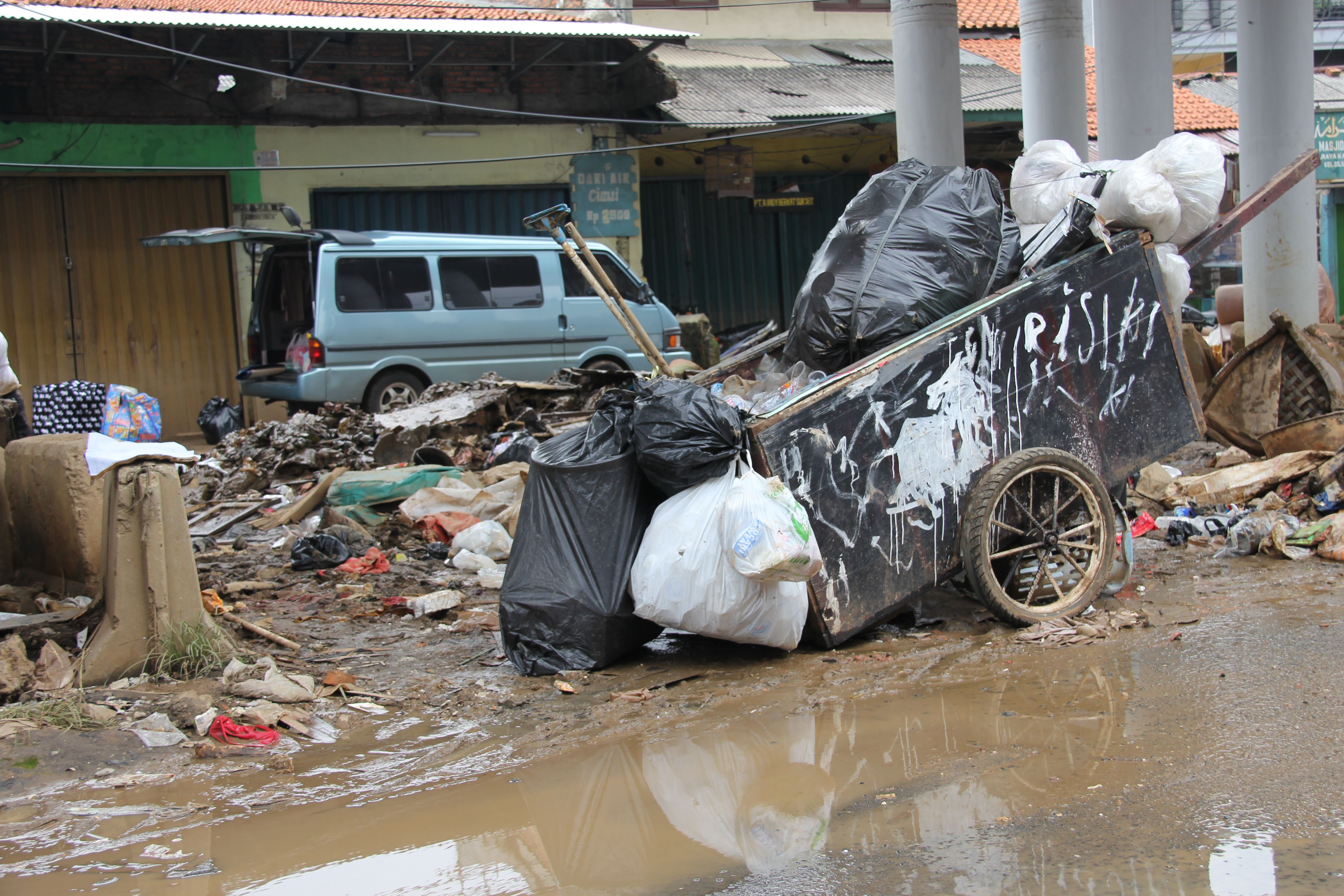 Berkah Banjir Bagi Bondan