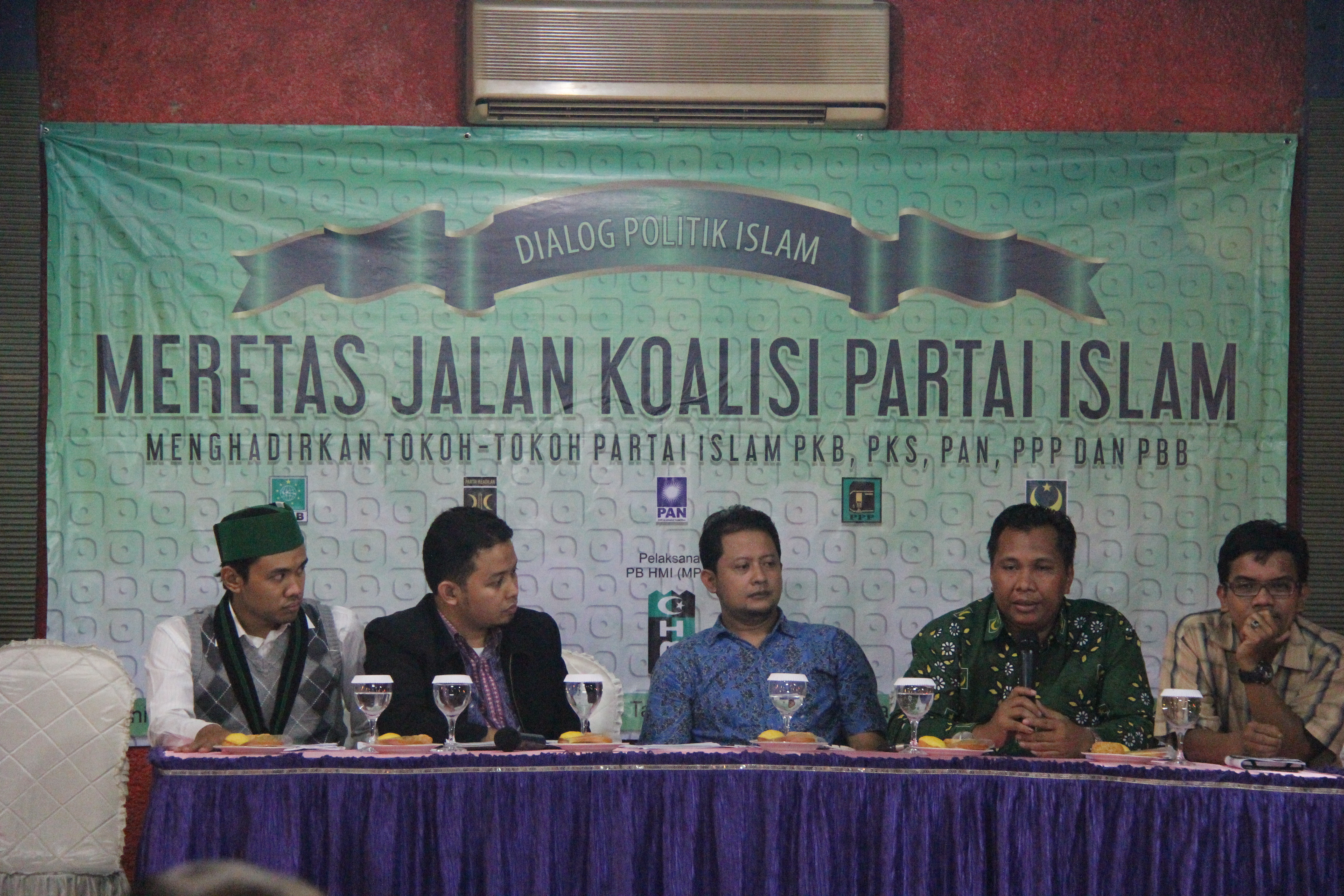 Dialog Publik Meretas Koalisi Partai Islam