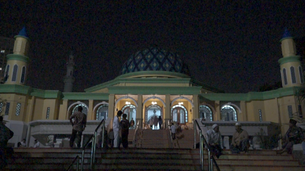 Masjid Al-Bina, Gelora Bung Karno