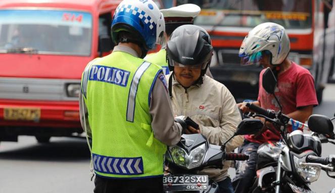 Surat Tilang Warna Biru