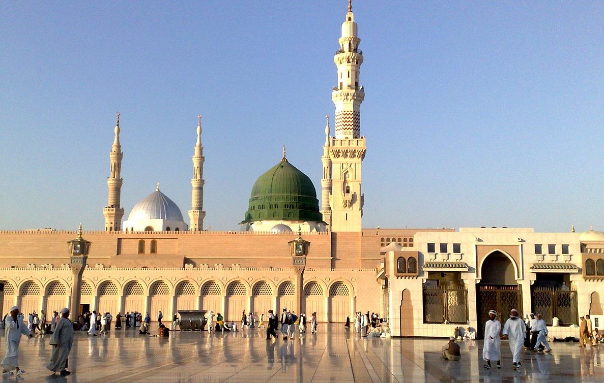 Ketika Masjid Nabi Kosong