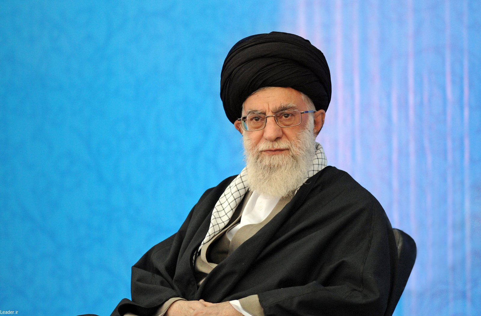 Imam Ali Khamenei: "Ini Istiqamah!"