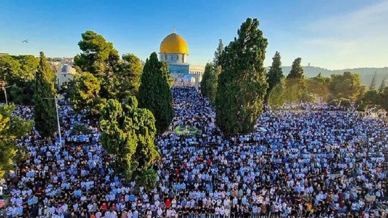 Di Masjid al-Aqsa, Ribuan Rakyat Palestina Salat Idul Adha