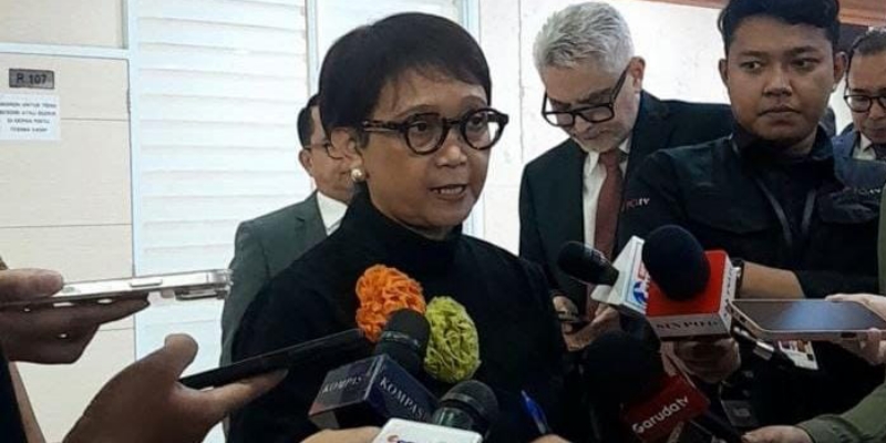 Menteri Retno Respon Rencana Pengiriman Pasukan Perdamaian ke Palestina