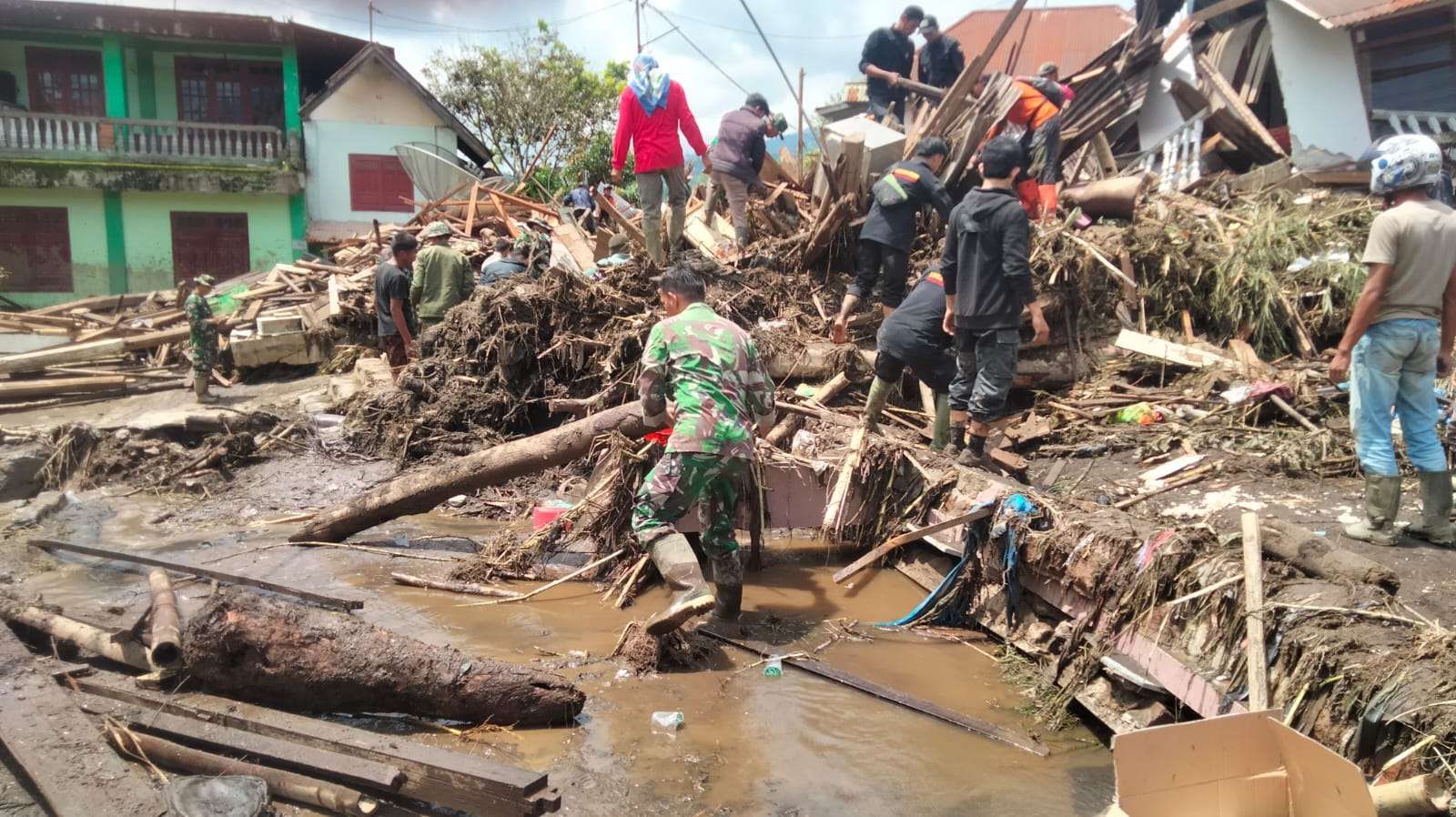 Kesiapsiagaan Komunitas Jadi Fokus BNPB Hadapi Bencana di Momen Nataru 2025