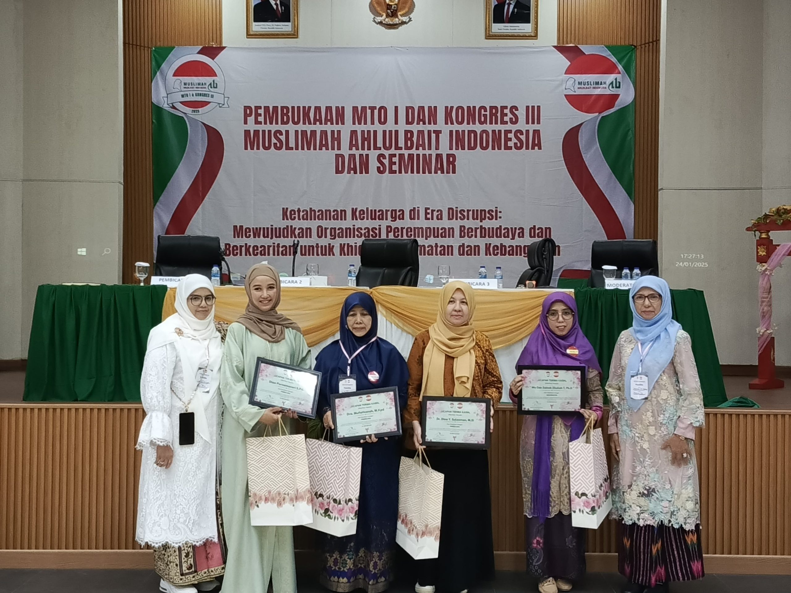 Seminar Nasional Konggres III Muslimah ABI: Strategi Ketahanan Keluarga di Era Disrupsi