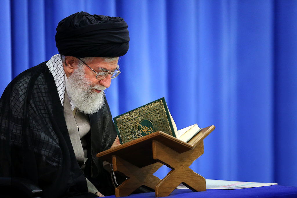 Penjelasan Ayat-Ayat Sosial dan Politik Paling Menonjol dalam Tafsir Ayatullah Khamenei