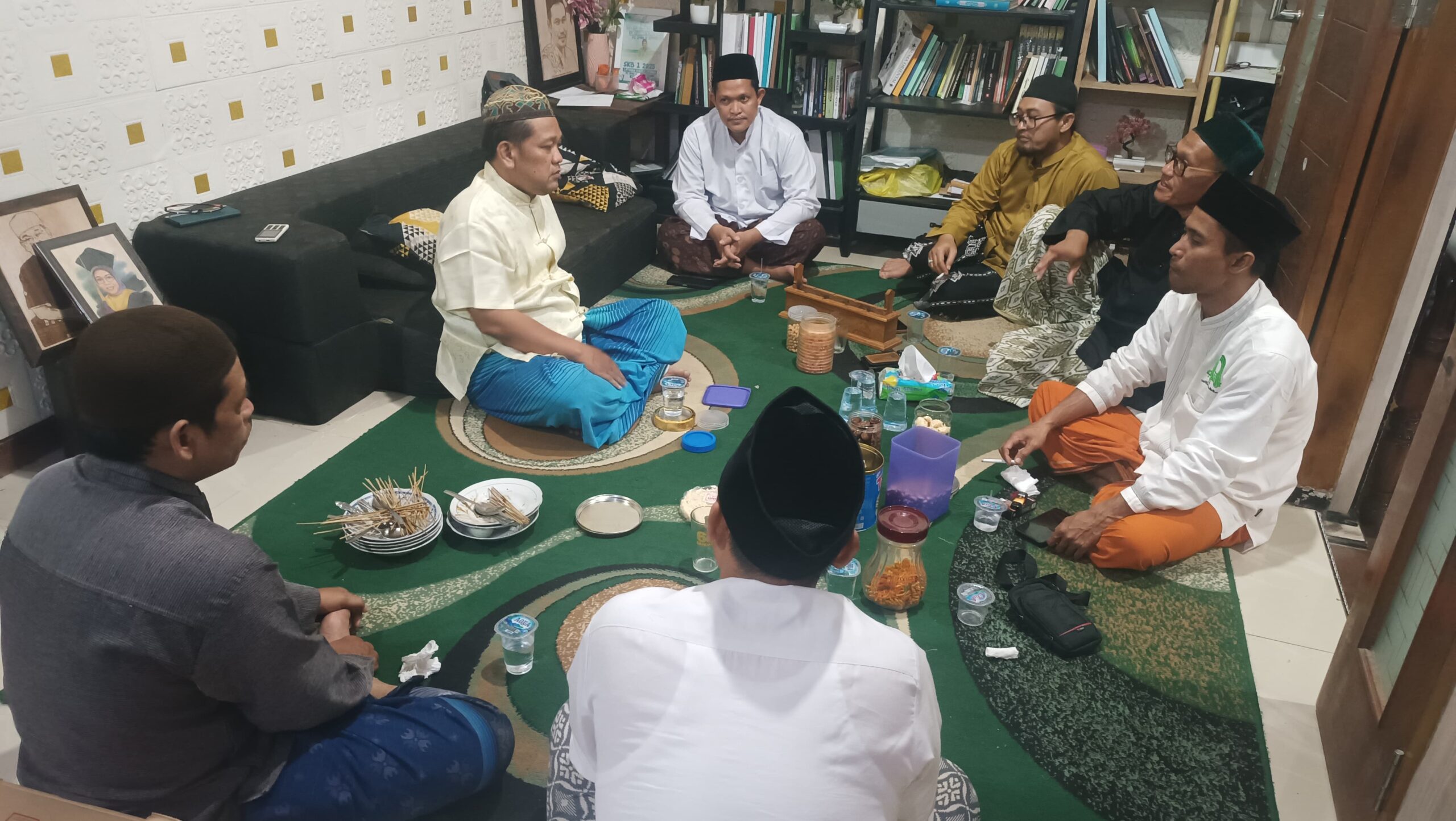 Menjalin Asa dalam Silaturahmi: Safari Halal Bihalal DPD ABI dan Ponpes Darut Taqrib ke Para Ulama Jepara