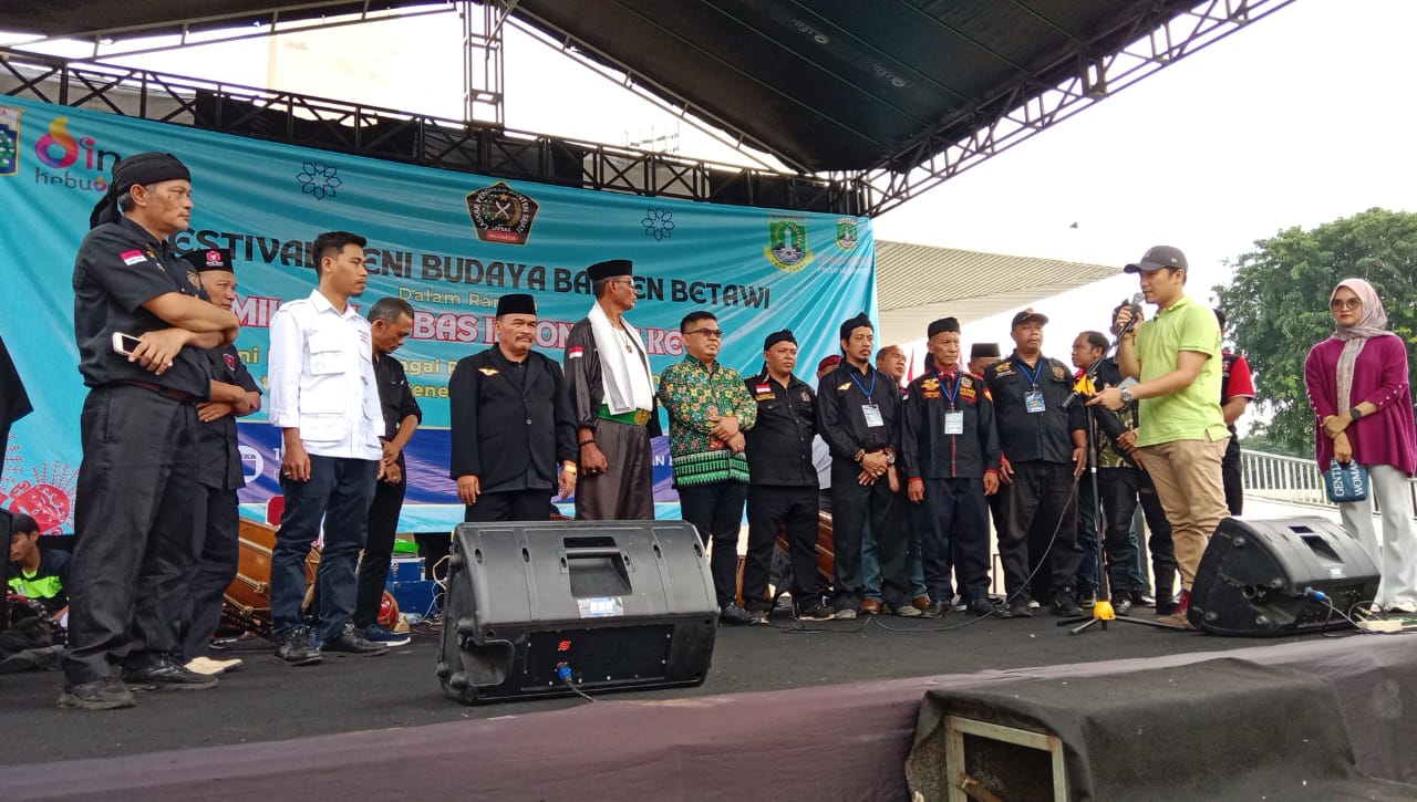 Festival Seni Budaya, Festival Banten Betawi, ABI DKI Jakarta, Ahlulbait Indonesia, LAPBAS Indonesia, FORKABI, Abdul Hakim ABI, H. Mohammad Ihsan, Khaerudin Moze, budaya Betawi, budaya Banten, pelestarian budaya lokal, seni tradisional Indonesia, silat Betawi, debus Banten, gambang kromong, lenong Betawi, kuliner tradisional, Jakarta Pusat, Lapangan Banteng, silaturahmi antarkomunitas, ormas kebudayaan, ormas di Jakarta, keragaman budaya, kebersamaan antar suku, kolaborasi budaya, pemberdayaan masyarakat, Jakarta harmonis, budaya dan NKRI, Fastabiqul Khairat, Fahira Idris, Adi Kurnia Setiadi, acara budaya Jakarta, kearifan lokal, sinergi ormas