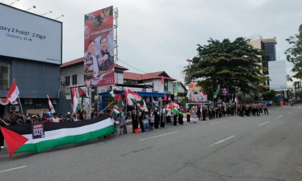 Warga Balikpapan Gelar Longmarch Dukung Palestina, Soroti Krisis Kelaparan dan Genosida