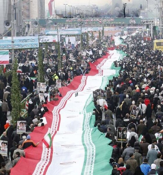 Ancaman “Penyelamatan” Trump Picu Kecaman Seragam Iran, dari Pejabat hingga Media Sosial