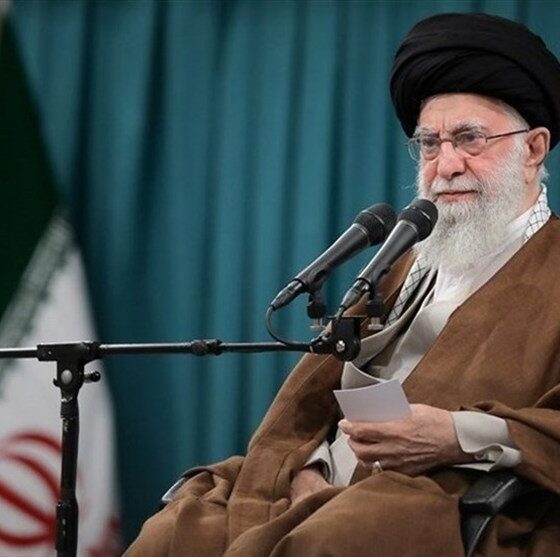 Ayatullah Ali Khamenei: Republik Islam Tidak Akan Mentolerir Tentara Bayaran Asing