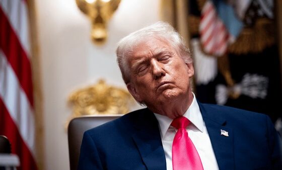 Kontroversi Rapat ‘Dewan Perdamaian’: Dari Trump Tertidur hingga Palu Emas yang Hilang