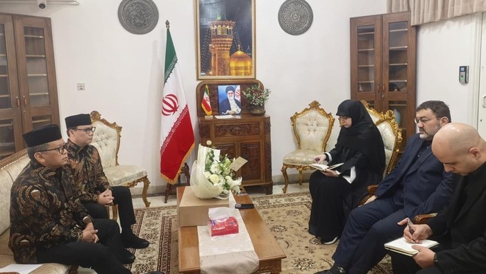 Megawati Sampaikan Dukacita atas Wafatnya Ayatullah Ali Khamenei