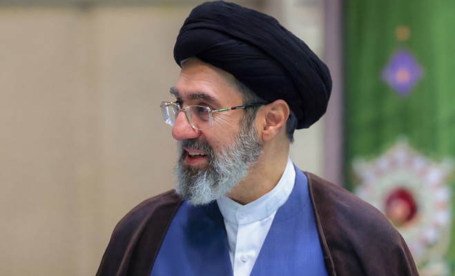 Pemimpin Revolusi Islam Iran, Ayatullah Sayyid Mojtaba Hosseini Khamenei.