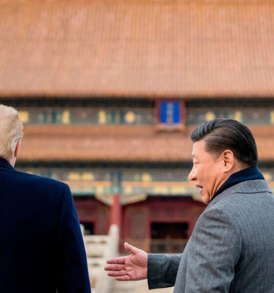 Donald Trump dalam pertemuan di Beijing dengan Xi Jinping (Farsnews Agency)