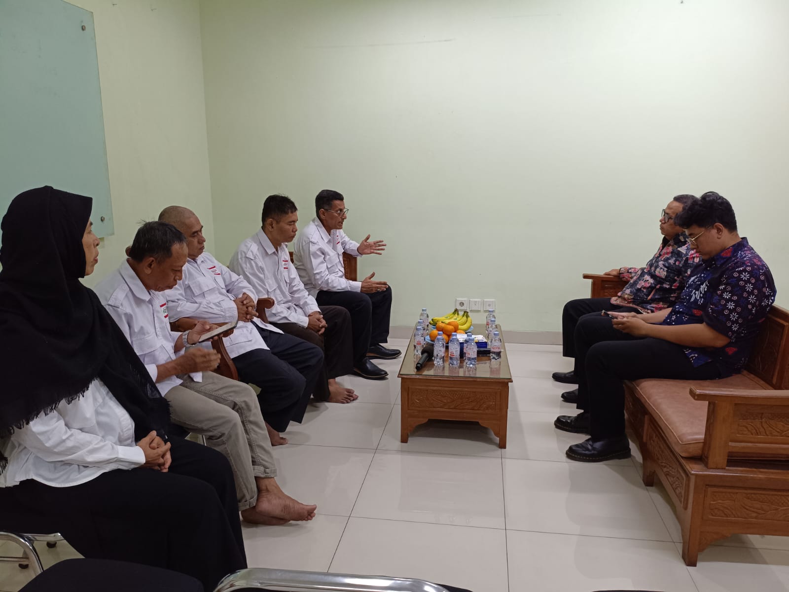 Kunjungan Bakesbangpol DKI Jakarta ke DPW ABI DKI Jakarta membahas e-Hibah, Indeks Kinerja Organisasi (IKO), serta kontribusi ormas dalam menjaga stabilitas sosial dan politik.