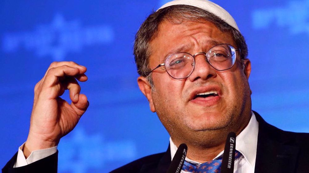 Menteri Keamanan Nasional Israel Itamar Ben-Gvir berbicara kepada media. Politikus sayap kanan itu menolak gencatan senjata di Lebanon dan menyerukan perluasan operasi militer Israel terhadap seluruh wilayah negara tersebut.