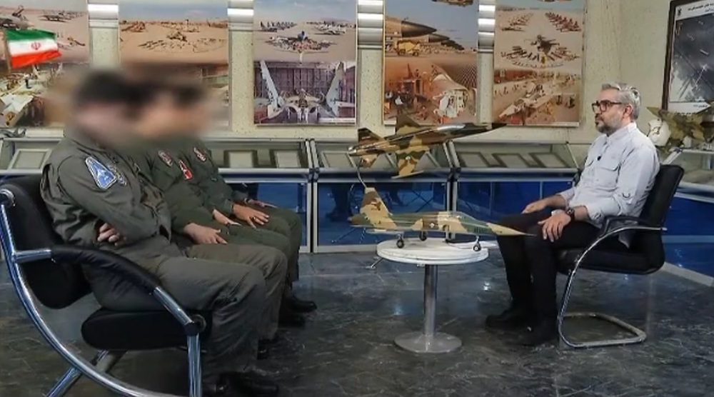 Personel Angkatan Udara Iran mengungkap rincian operasi berisiko tinggi terhadap Camp Buehring di Kuwait dalam wawancara yang disiarkan televisi pada 17 Juni 2026. (Dok. Press TV)