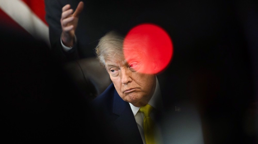 Presiden AS Donald Trump di Ruang Oval Gedung Putih, Washington DC, saat pengumuman terkait batu bara, 4 Juni 2026. (AFP)