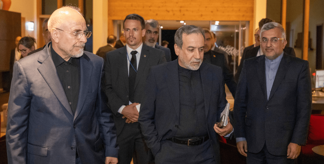 Delegasi Iran meninggalkan perundingan di Swiss sebagai protes atas ancaman Donald Trump. Kelanjutan negosiasi antara Teheran dan Washington kini diliputi ketidakpastian.