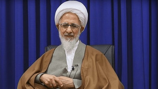 Ayatullah Abdullah Jawadi Amuli menyampaikan duka mendalam atas wafatnya Pemimpin Syahid Revolusi Islam dalam ceramah bertajuk Di Perpisahan Seorang Sahabat. (Foto: Fars News Agency)
