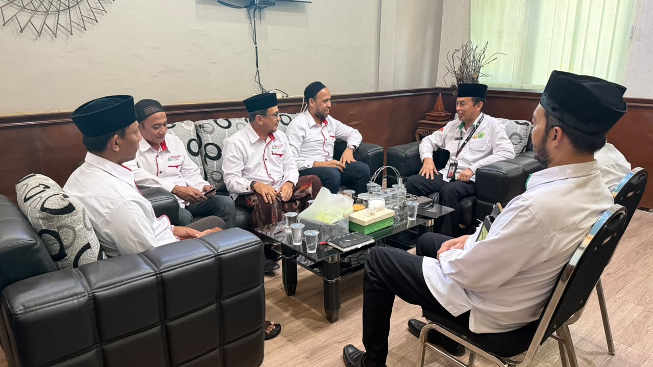 Kemenag Kota Pasuruan menerima kunjungan DPD ABI dalam upaya membangun komunikasi dan kerja sama lintas lembaga.