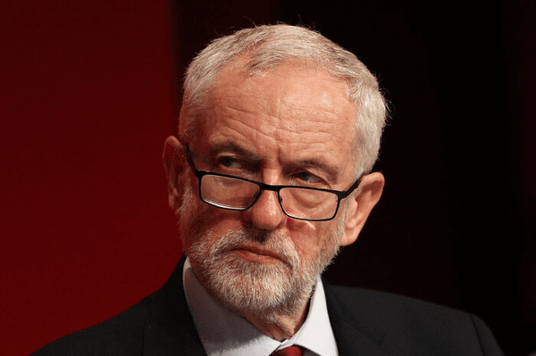 Eks Ketua Partai Buruh Jeremy Corbyn menolak penggunaan pangkalan militer Inggris untuk operasi AS terhadap Iran.