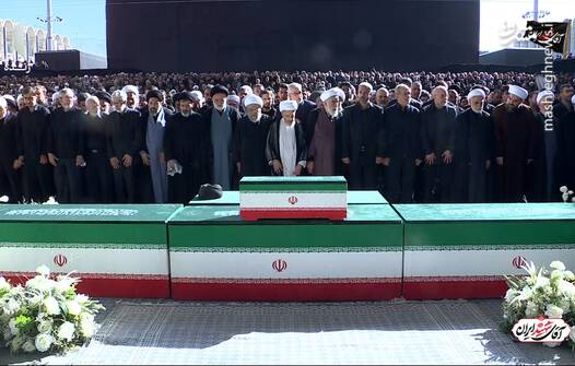 Dipimpin Ayatullah Ja'far Sobhani, salat jenazah menjadi puncak penghormatan jutaan pelayat sebelum perjalanan terakhir Ayatullah Syahid Sayyid Ali Khamenei berlanjut ke Qom, Najaf, Karbala, dan berakhir di Mashhad.
