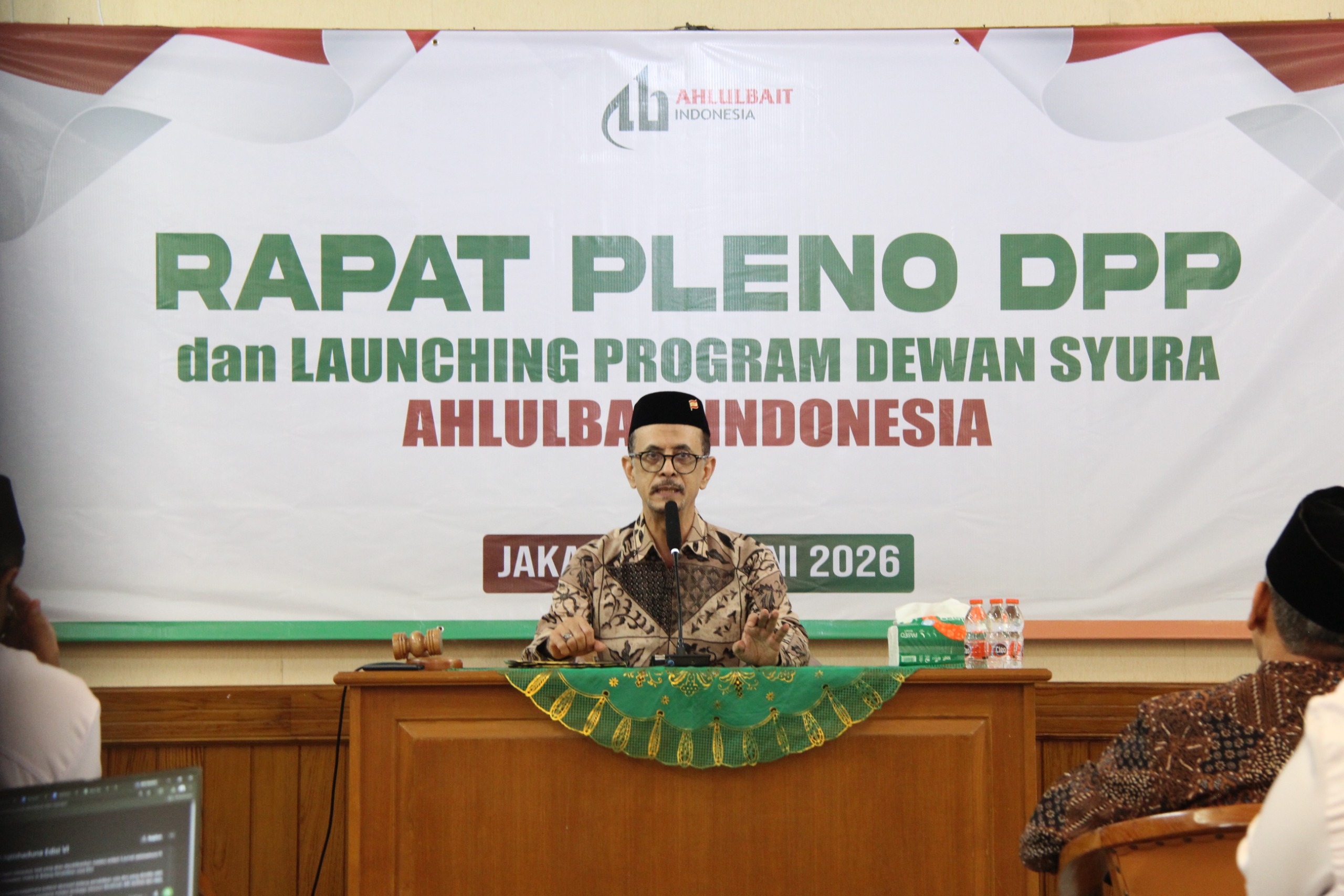 Ketua Dewan Pakar Ahlulbait Indonesia, Sayyid Naufal Ali, menyampaikan sambutan dalam Rapat Pleno Semester I DPP ABI di Jakarta, Selasa (30/6/2026). (Dok. ABI)