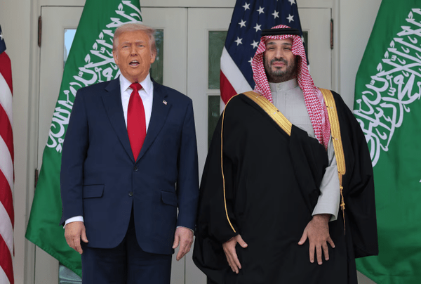 Presiden AS Donald Trump menyetujui perjanjian kerja sama nuklir sipil selama 30 tahun dengan Arab Saudi, menurut laporan The Wall Street Journal, Reuters, dan Associated Press.