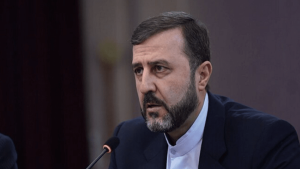 Kazem Gharibabadi mempertanyakan klaim Scott Bessent tentang keberhasilan AS terhadap Iran di tengah peluncuran serangan finansial baru.