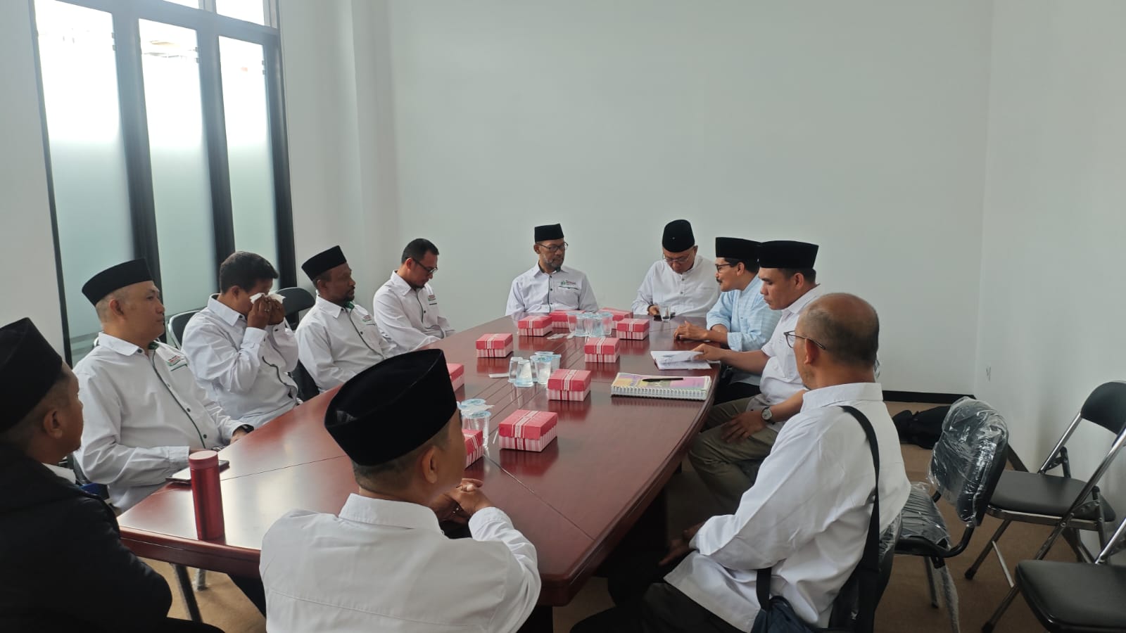 DPW ABI Kaltim bersilaturahmi dengan PWNU Kaltim membahas persaudaraan umat, persatuan, dan sinergi kebangsaan.
