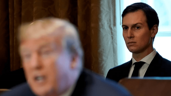 Jared Kushner, menantu sekaligus utusan khusus Donald Trump, menghadapi tantangan diplomatik dalam menangani krisis Gaza, Iran, dan Ukraina.
