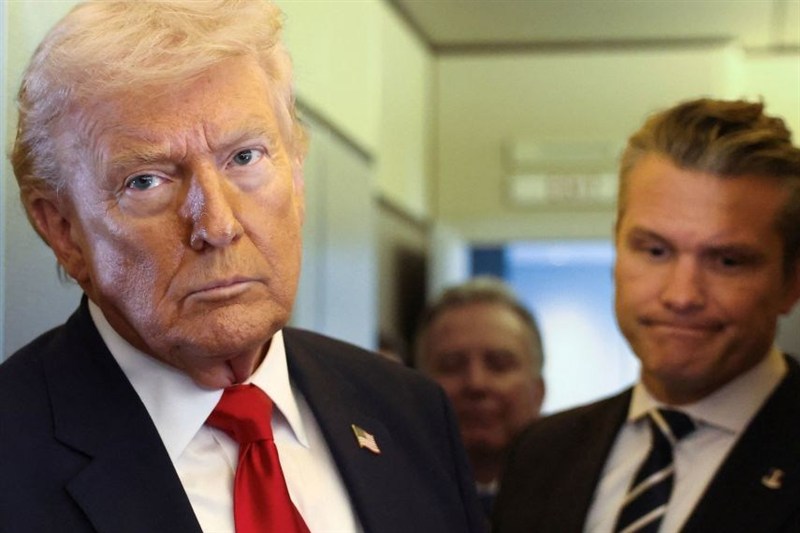 Donald Trump memarahi Menteri Pertahanan Pete Hegseth setelah mengetahui krisis amunisi membatasi opsi militer Amerika terhadap Iran.