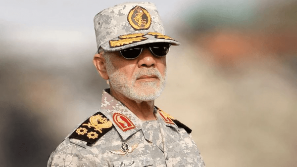 Kepala Staf Umum Angkatan Bersenjata Iran Mayor Jenderal Ali Abdollahi memperingatkan negara-negara Teluk agar tidak memberikan bantuan atau fasilitas kepada militer Amerika Serikat.