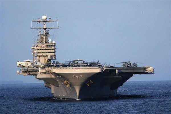Kerusakan pangkalan AS di Bahrain memaksa Washington memindahkan pusat logistik dan memperpanjang jalur pasokan bagi armadanya.
