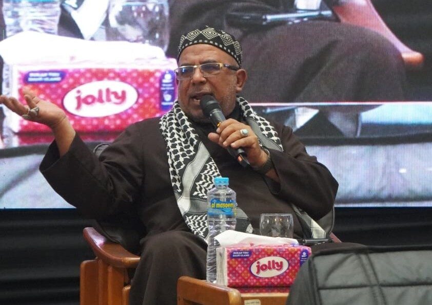 Ustadz Abdullah Som mengajak umat menghidupkan spirit Karbala melalui jihad tabyin Sayyidah Zainab.