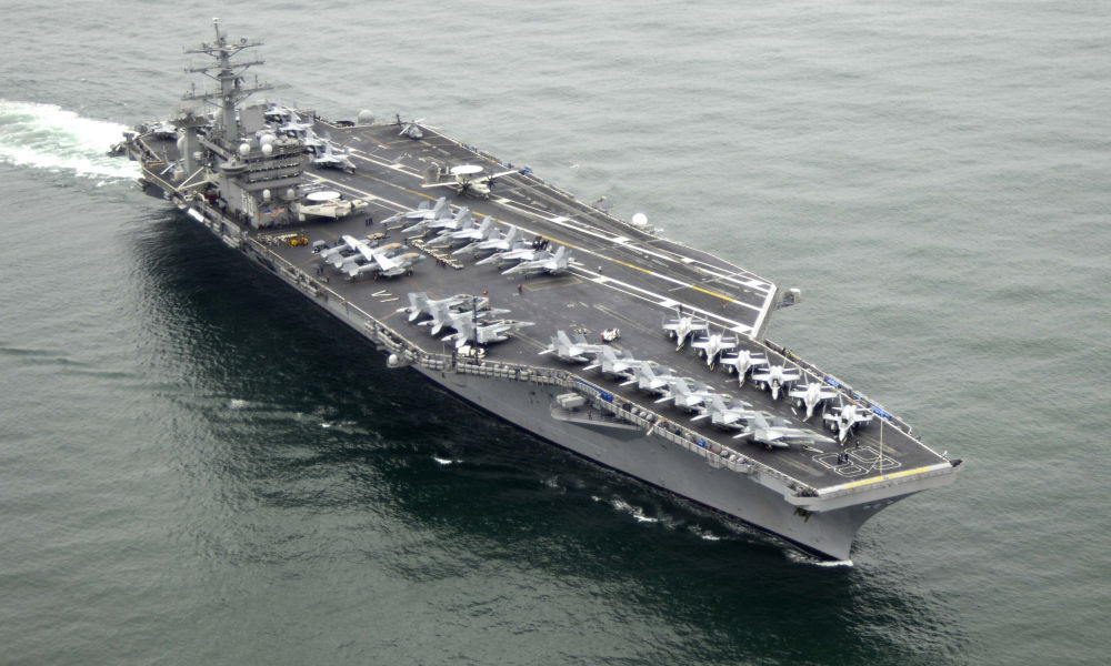 Sejumlah anggota Kongres AS mendesak pemerintah memberikan penjelasan mengenai kondisi USS Abraham Lincoln.