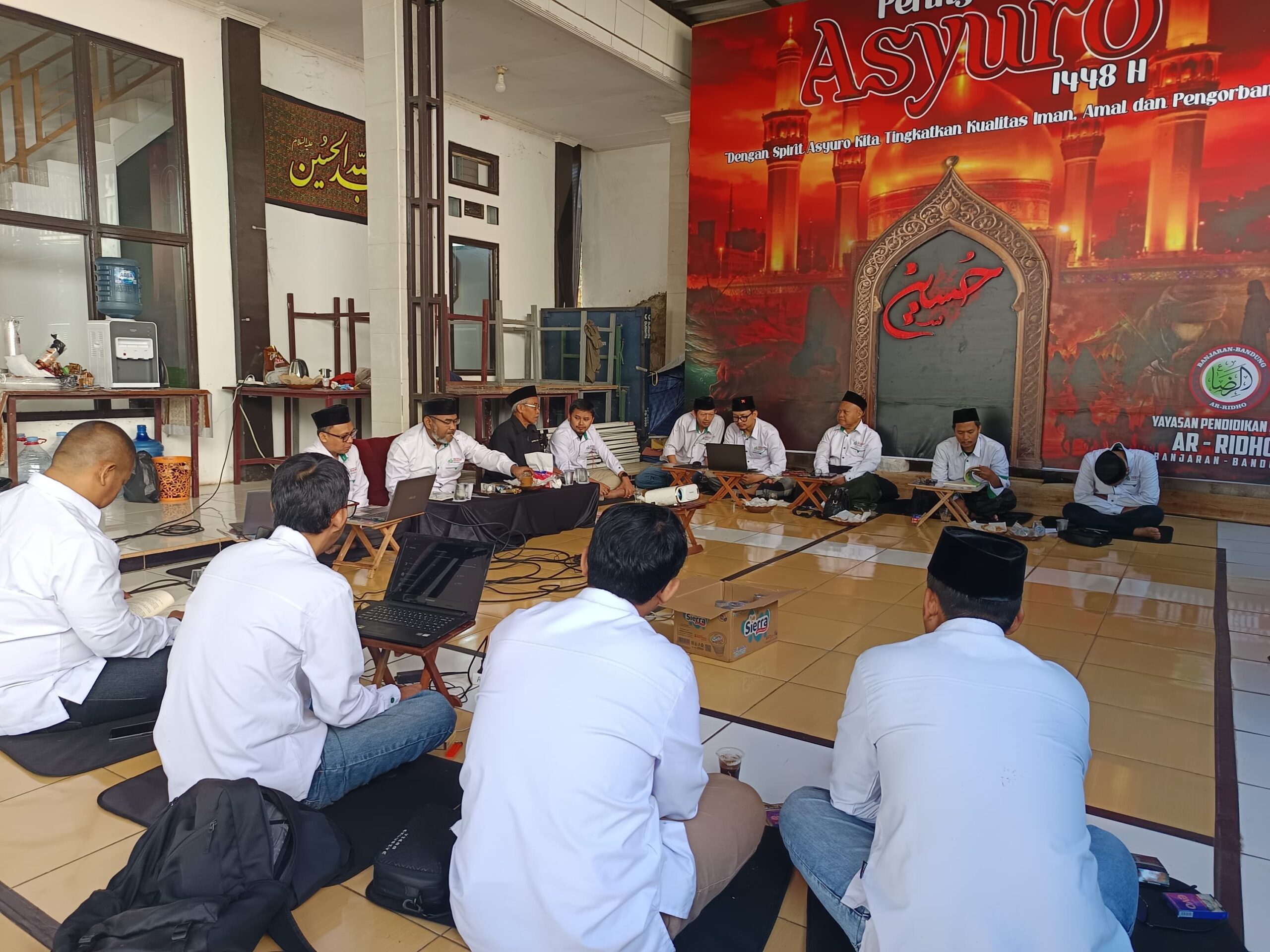 Pengurus DPW ABI Jawa Barat mengikuti rapat bulanan di Sekretariat DPW ABI Jabar, Bandung, Sabtu (5/9/2026), membahas evaluasi program, perkembangan organisasi, dan agenda kerja di berbagai daerah.