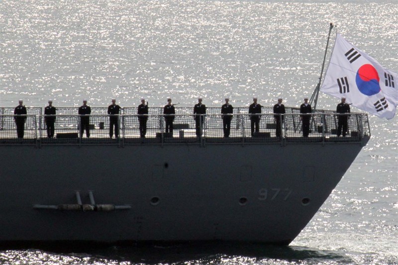 Korea Selatan mempertimbangkan sejumlah opsi, termasuk langkah militer, untuk mendukung kebebasan pelayaran di Selat Hormuz di tengah tekanan Amerika Serikat dan kepentingan energi Seoul.