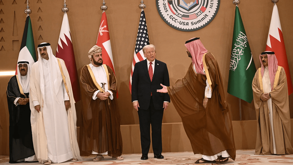 Presiden AS Donald Trump dalam persiapan pertemuan dengan para pemimpin negara Teluk di sela Sidang Umum PBB di New York.