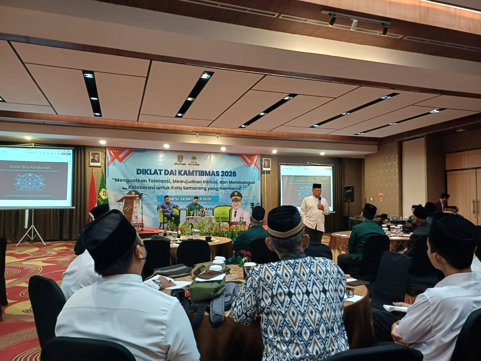 Perwakilan DPD ABI Kota Semarang, Muhammad Bilal dan Ahmad Mujahid, mengikuti Diklat Dai Kamtibmas yang diselenggarakan DPD LDII Kota Semarang di Hotel Grasia, Sabtu (24/10/2026), bersama utusan berbagai organisasi keagamaan.